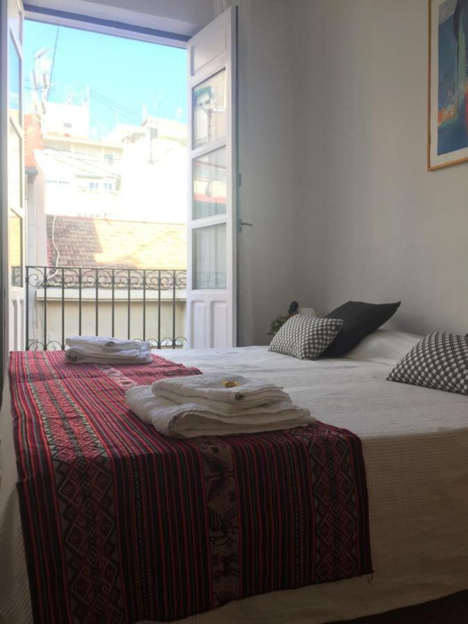 Ferienwohnung Im Zentrum Аликанте Экстерьер фото